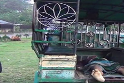 বাগালকে ‘ক্রসফায়ারে’ দিলে মিষ্টি বিতরণ হবে!