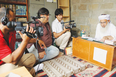 পাকিস্তান নিষিদ্ধ করলো ‘অ্যামং দ্য বিলিভার্স’