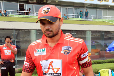 ক্যারিয়ারে অনৈতিক সিদ্ধান্ত নেইনি: ক্ষুব্ধ ম্যাশ ফিরে গেলেন বাসায়