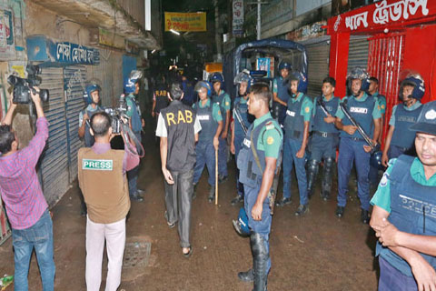 কল্যাণপুরের জাহাজ বিল্ডিংয়ে `জঙ্গি আস্তানা`, অভিযানে নিহত ৯