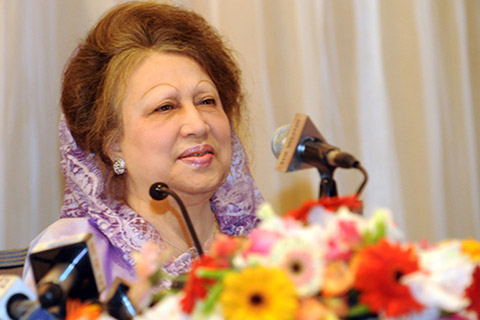 ক্ষমতা ধরে রাখতে সরকার বিকারগ্রস্ত হয়ে পড়েছে : খালেদা জিয়া