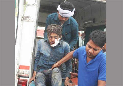 বিয়ের অনুষ্ঠান শেষে সড়ক দুর্ঘটনায় নিহত ১৪