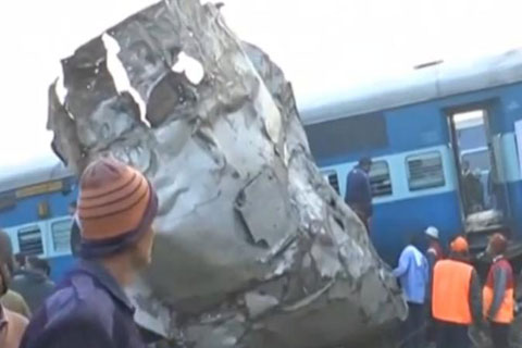 ভারতে ভয়াবহ রেল দুর্ঘটনা: নিহতের সংখ্যা বেড়ে ১৪৫