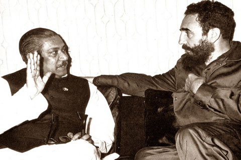 বৈঠকে দুই নেতার বসার ভঙ্গিটাও ছিল যেন নিজেদের পারিবারিক গুরত্বপূর্ণ ইস্যু নিয়ে কথা বলছেন   -ফাইল ফটো