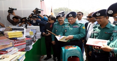‘উসকানিমূলক বই’ পেলেই ব্যবস্থা