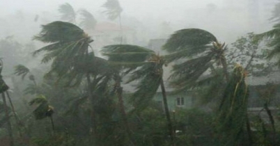 কালবৈশাখীর তাণ্ডবে রাজধানীতে চার জনের মৃত্যু 