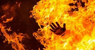 সিলিন্ডার বিস্ফোরণে বাবা-মা ও সন্তান দগ্ধ