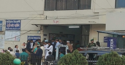 ওবায়দুল কাদেরকে দেখতে হাসপাতালে প্রধানমন্ত্রী