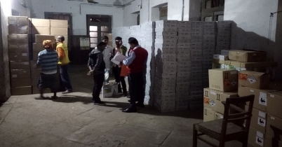 ইভিএম এর সরঞ্জাম পৌঁছেছে খুলনায়
