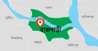 ফেরি থেকে নদীতে পড়ে গেল