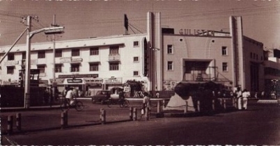 প্রেক্ষাগৃহ নাকি স্থানের নাম ‍‍‘গুলিস্তান‍’