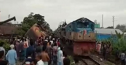 সীতাকুন্ডে ট্রেনে কাটা পড়ে বাবা-মেয়েসহ নিহত ৩
