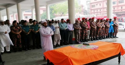 সোহেলের প্রথম জানাজা সম্পন্ন, গ্রামে নেয়া হচ্ছে