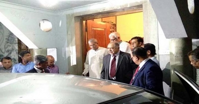 গণভবনের পথে ড. কামালরা