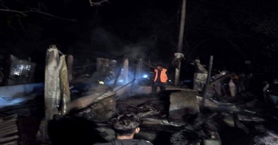 নীলফামারীতে পুড়লো ১২টি দোকান