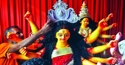 দুর্গাপূজা শুরু, আজ মহাষষ্ঠী