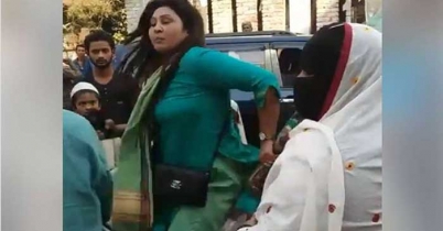 প্রকাশ্যে পুরুষ নির্যাতন! (ভিডিও)