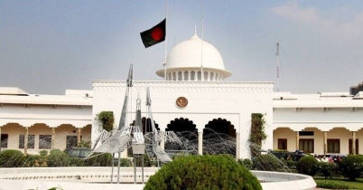 বঙ্গভবনে নির্বাচন কমিশনের সদস্যরা