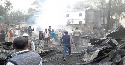 শরীয়তপুরের ঐতিহ্যবাহী পালংবাজারে আগুন, নিহত ২