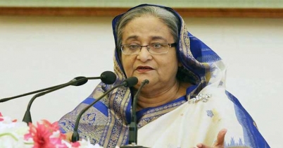 মুক্তিযোদ্ধাদের ফুল ও মিষ্টি উপহার প্রধানমন্ত্রীর