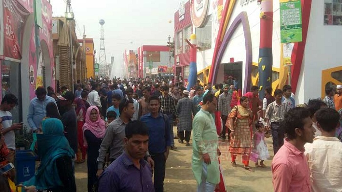 বাণিজ্যমেলা (ফাইল ছবি) বাণিজ্যমেলা (ফাইল ছবি)