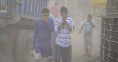 ঢাকা দূষিত বাতাসের শহরের তালিকায় শীর্ষে