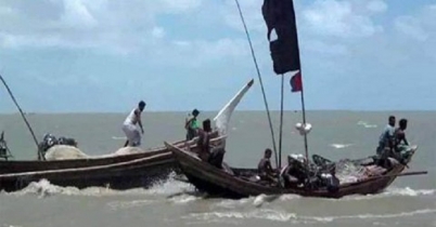 মিয়ানমারে ধরে নিয়ে যাওয়া জেলেরা ফিরেছে টেকনাফে