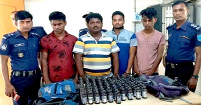 কালিহাতীতে কারারক্ষীসহ ৪ মাদক ব্যবসায়ী আটক কালিহাতীতে কারারক্ষীসহ ৪ মাদক ব্যবসায়ী আটক