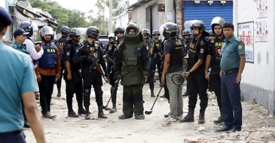 বছিলায় জঙ্গি আস্তানা ঘেরাও, বিস্ফোরণে নিহত ১ 
