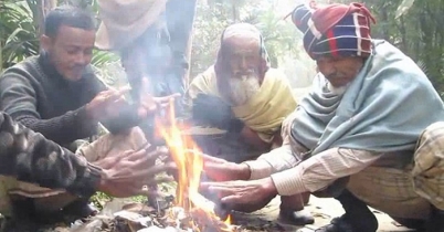 শীতে কাঁপছে রাজধানী