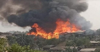 উখিয়ায় রোহিঙ্গা ক্যাম্পে ফের আগুন, ফায়ার সার্ভিসের ওপর হামলা