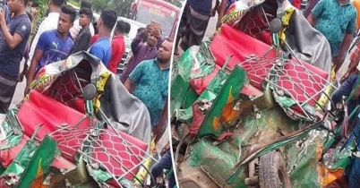 বাসচাপায় পিষে গেল ২ শিশুসহ অটোরিকশার ৭ যাত্রী