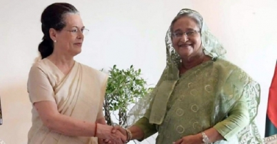 প্রধানমন্ত্রী’র সঙ্গে সোনিয়া গান্ধীর কুশল বিনিময় 