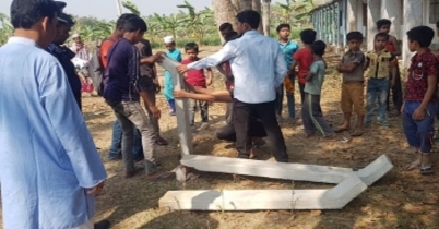 মাগুরায় শহীদ মিনার ভাঙলো দুর্বৃত্তরা