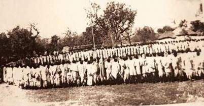এই ভাষাতেই মায়ের কোলে, মুখ ফুটেছে মা বলে