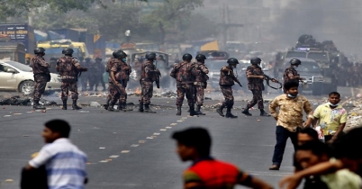 তিনদিনে ঝরে গেল ১৩ প্রাণ, হেফাজতের দাবি ১৭