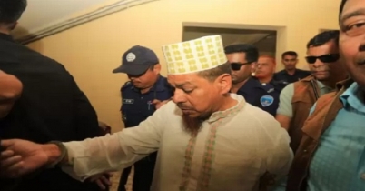 নুসরাত হত্যা: অধ্যক্ষ সিরাজকে অন্য আসামিদের চড়-থাপ্পড়