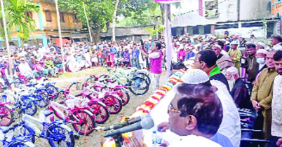 টানা ৪০ দিন জামাতে নামাজ আদায়, পুরস্কার পেল ১৬০ শিশু-কিশোর
