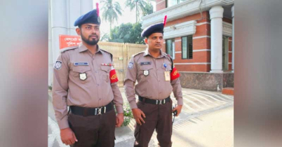 বদলে গেল পুলিশের পোশাক